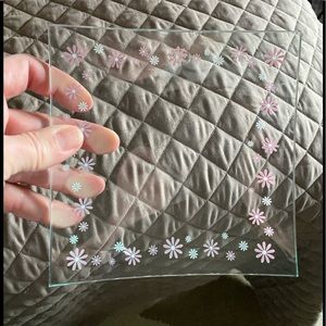 Set of four dessert plates